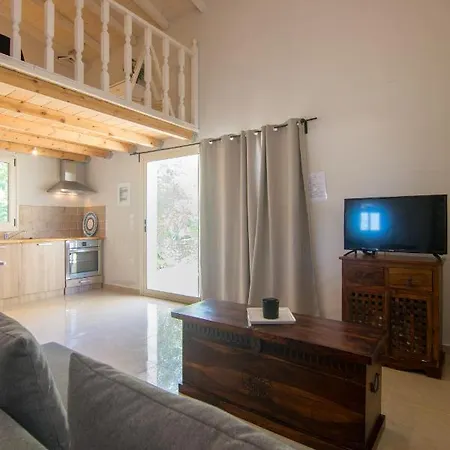Elaia & No.7 Appartement